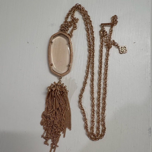 KENDRA SCOTT - RAYNE ROSE GOLD LONG PENDANT NECKLACE - CLEAR GLASS - Picture 1 of 7
